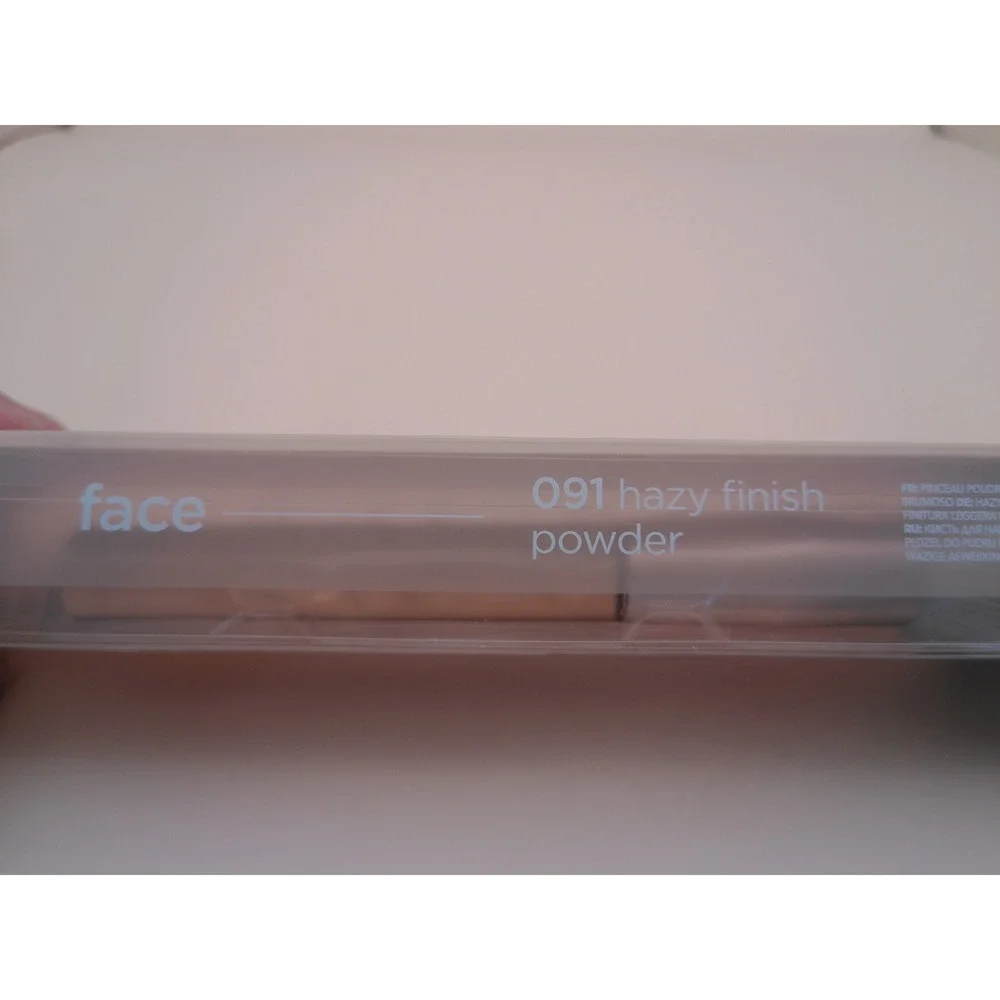 Real Techniques New Nudes 091 Hazy Finish Powder Makeup Brush Tool NIB